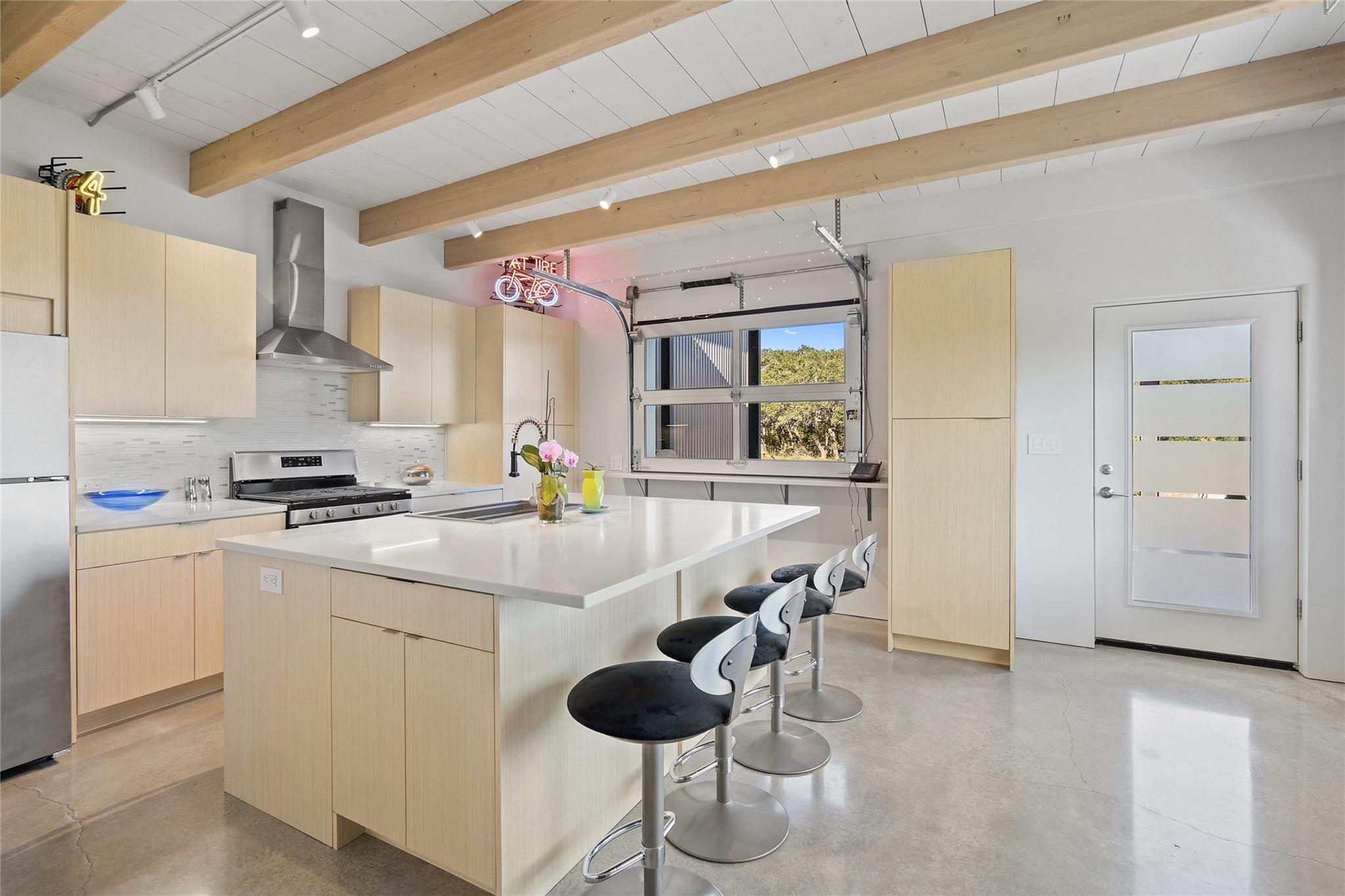370 Gray Wolf None Property Photo 10