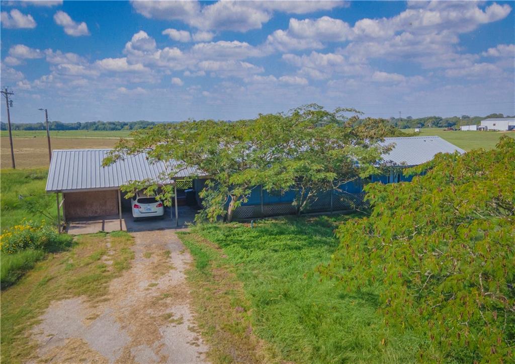 2148 Fm 713 Property Photo 3