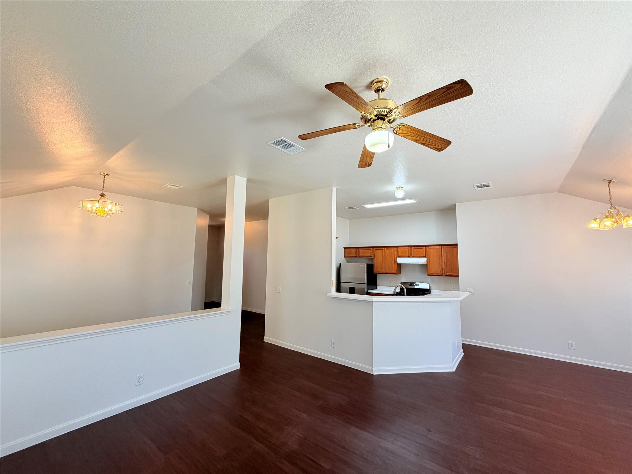 124 Estate Cv Property Photo 6