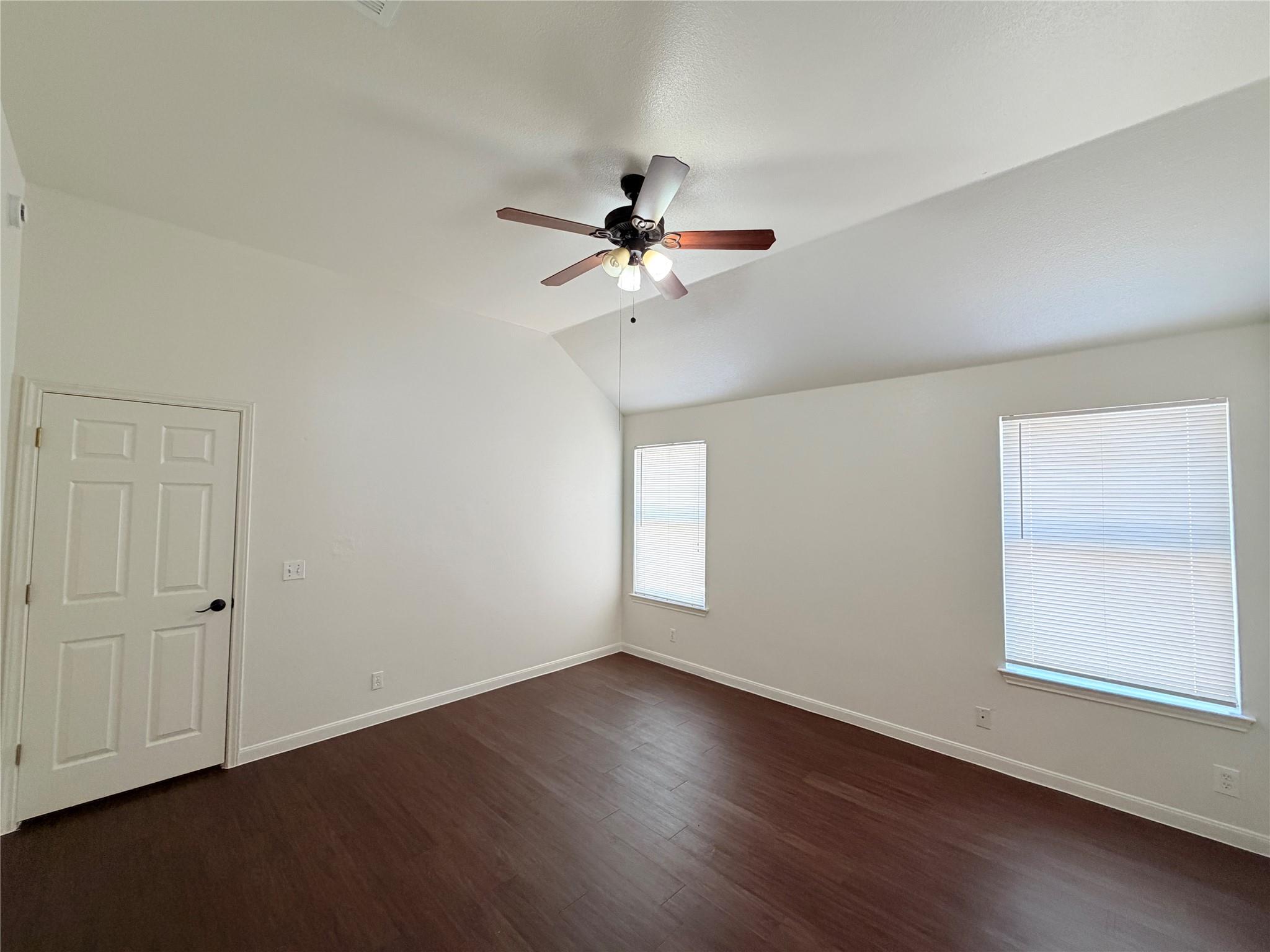 124 Estate Cv Property Photo 15