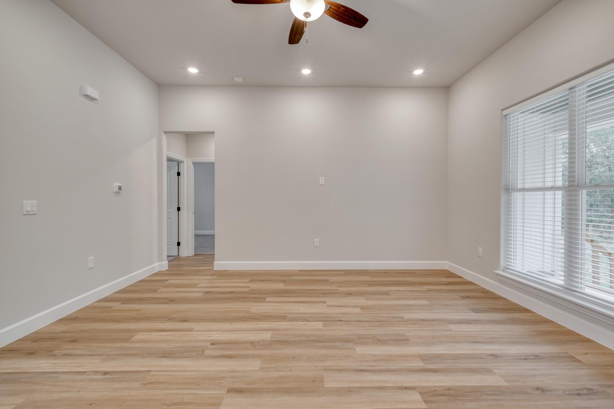 116 Pine Point Cv Property Photo 6