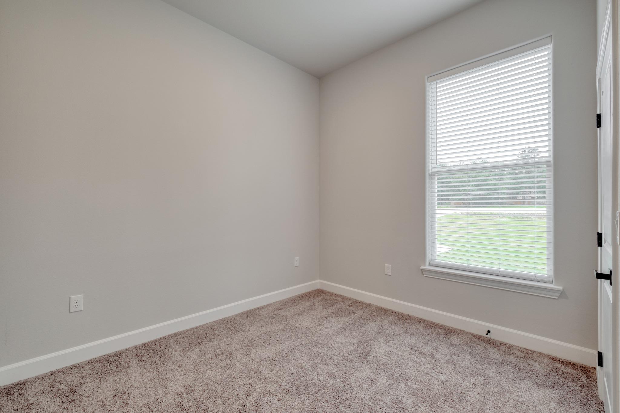 116 Pine Point Cv Property Photo 19
