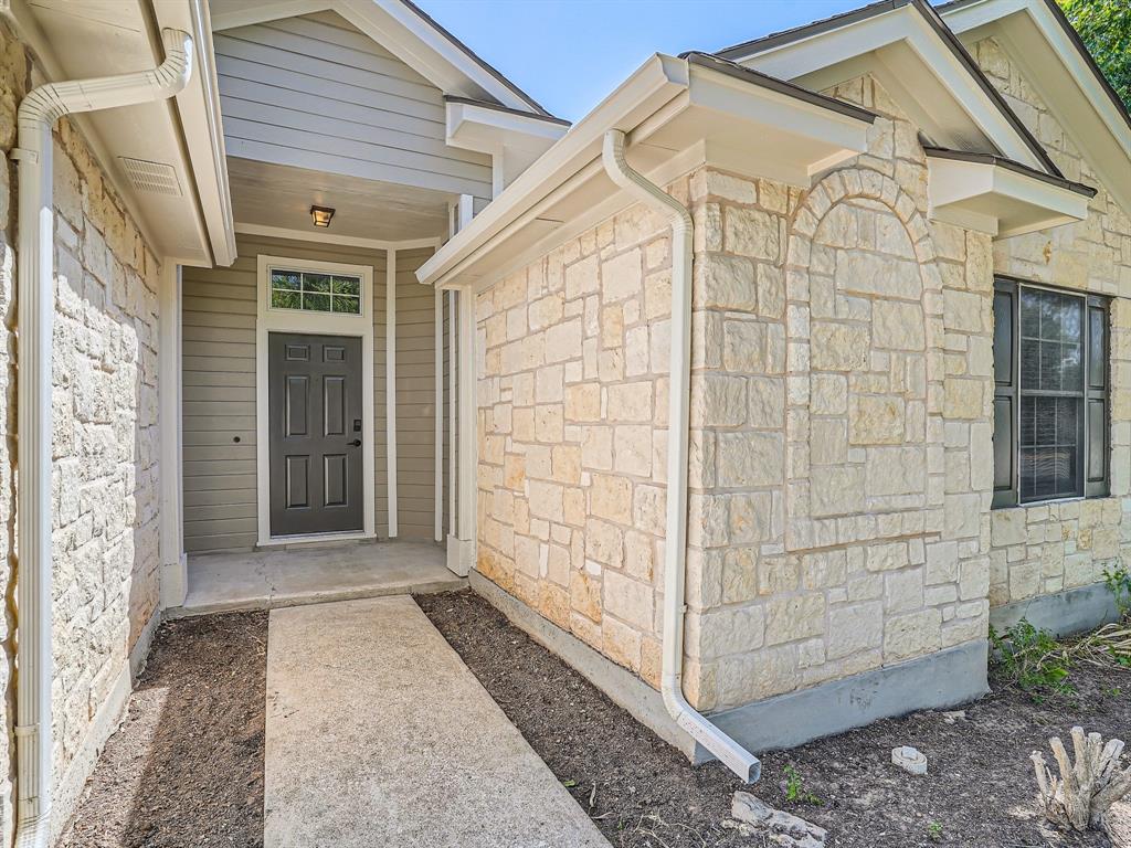203 Orchard Way Property Photo 3