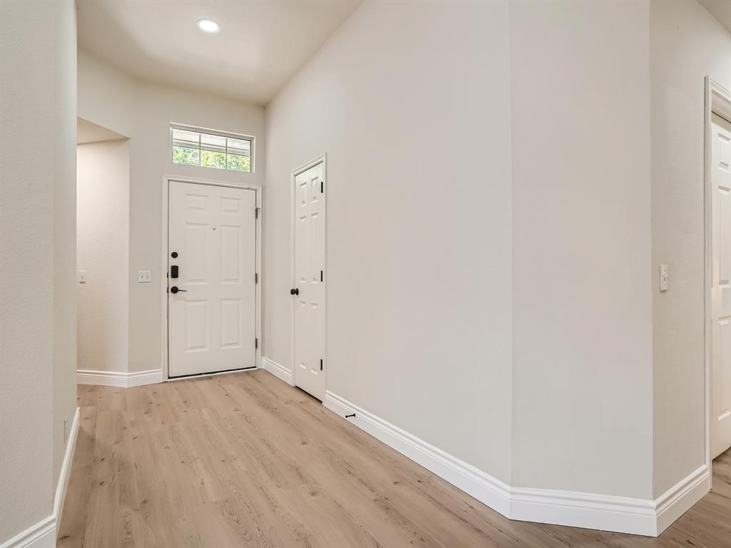 203 Orchard Way Property Photo 4