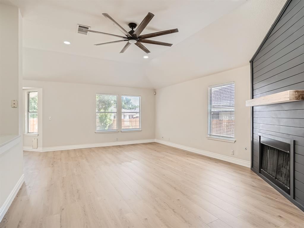 203 Orchard Way Property Photo 7