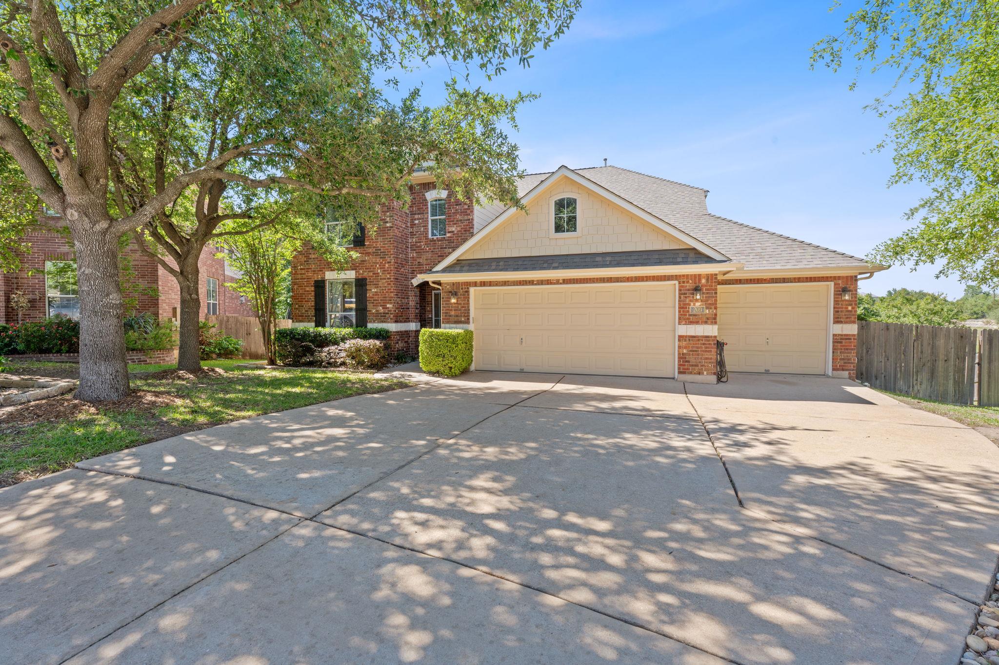 209 Walnut Creek Dr Property Photo