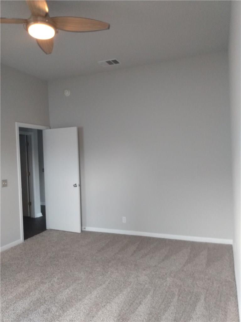 406 Ballentine Ct Property Photo 9