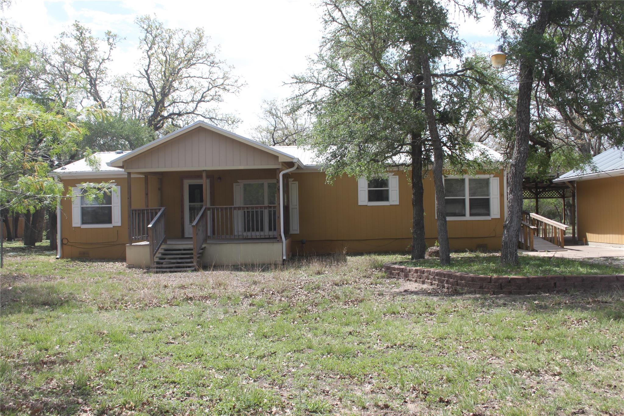 936 Fm 1185 None Property Photo 1