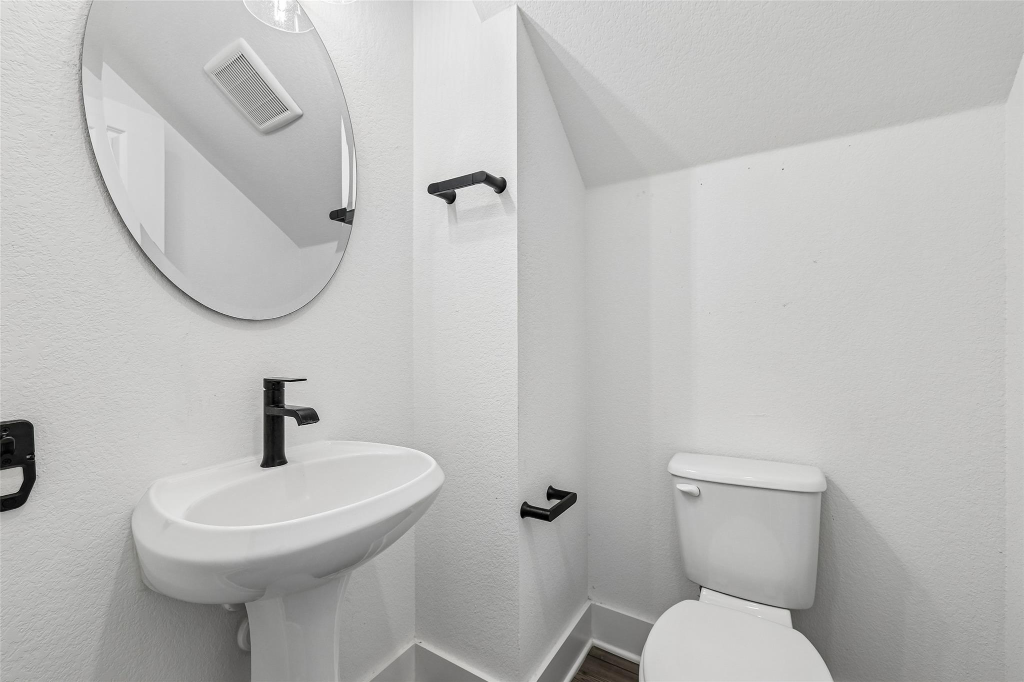 155 Sycamore Pines Ln Property Photo 32