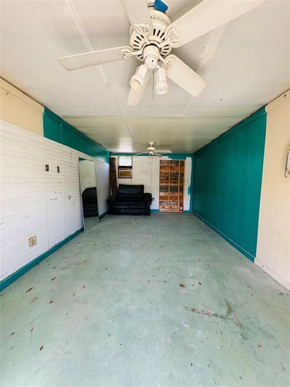 560 Longview Rd Property Photo 8
