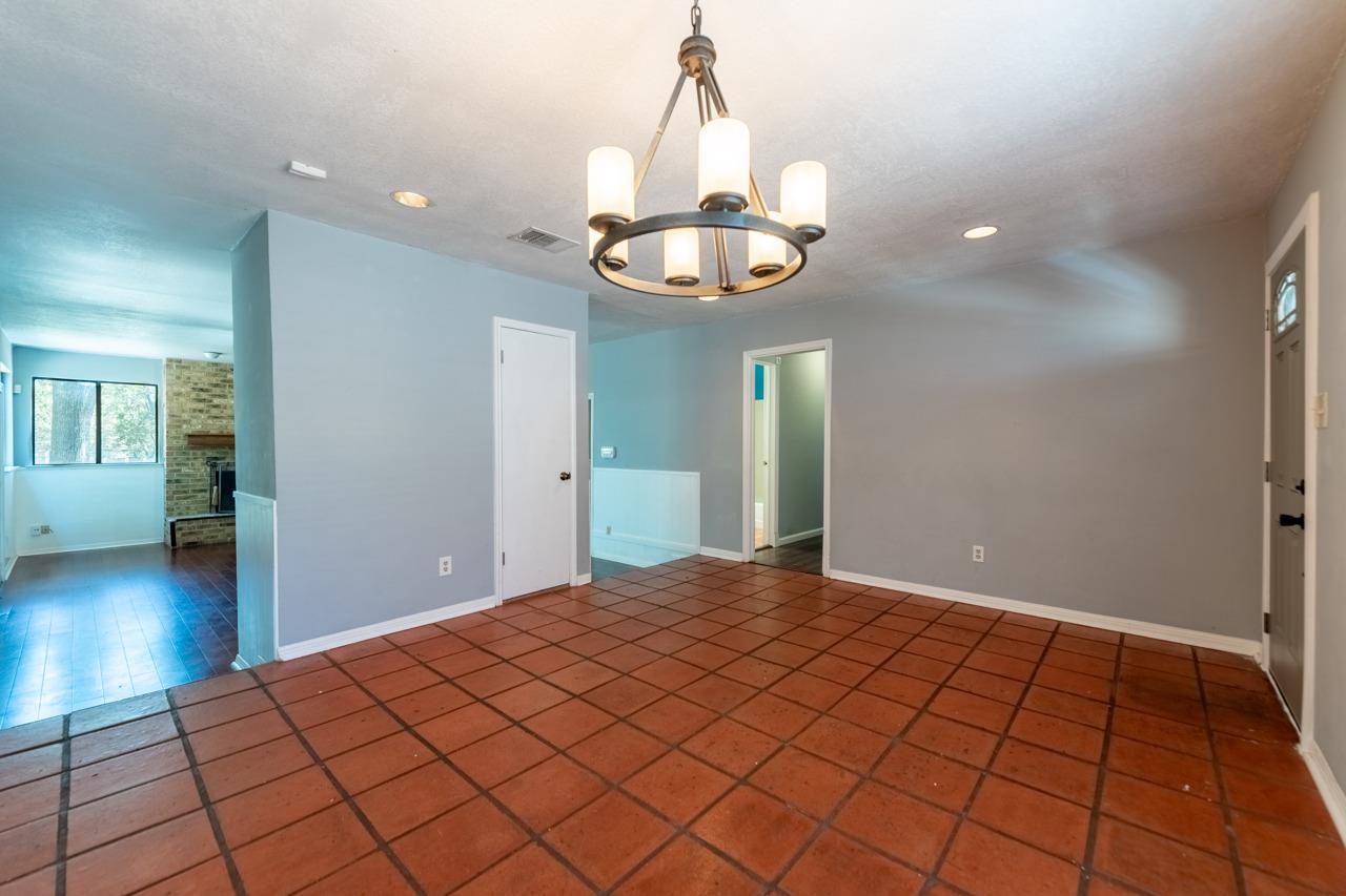 4615 Trail West Dr Property Photo 6