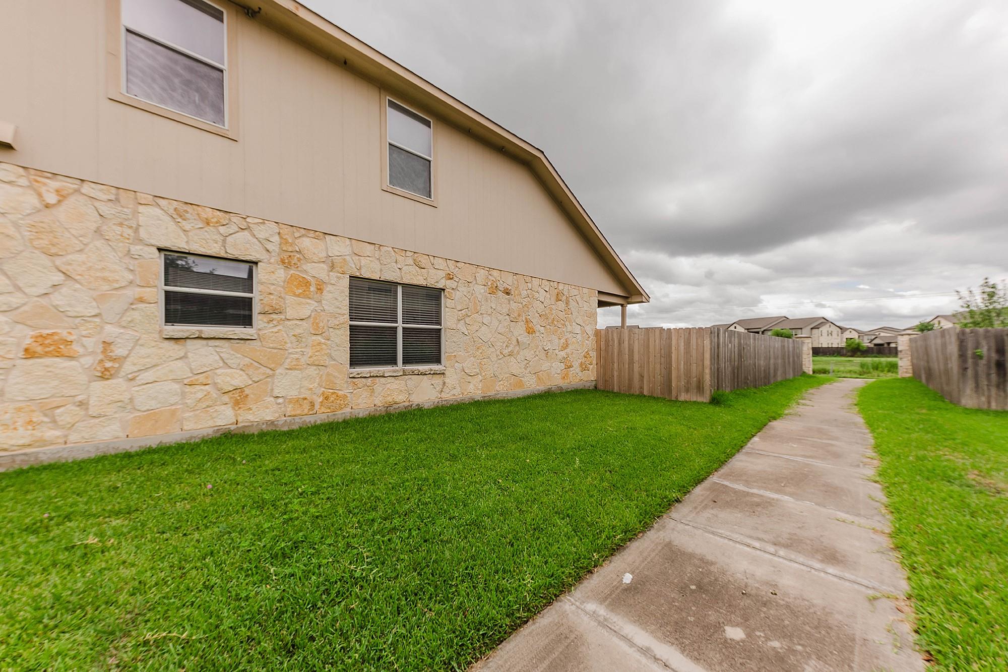 101 Bushmaster Bnd Property Photo 37