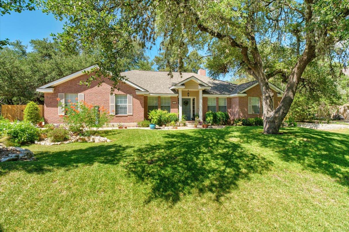 202 Treetop Way Property Photo 2