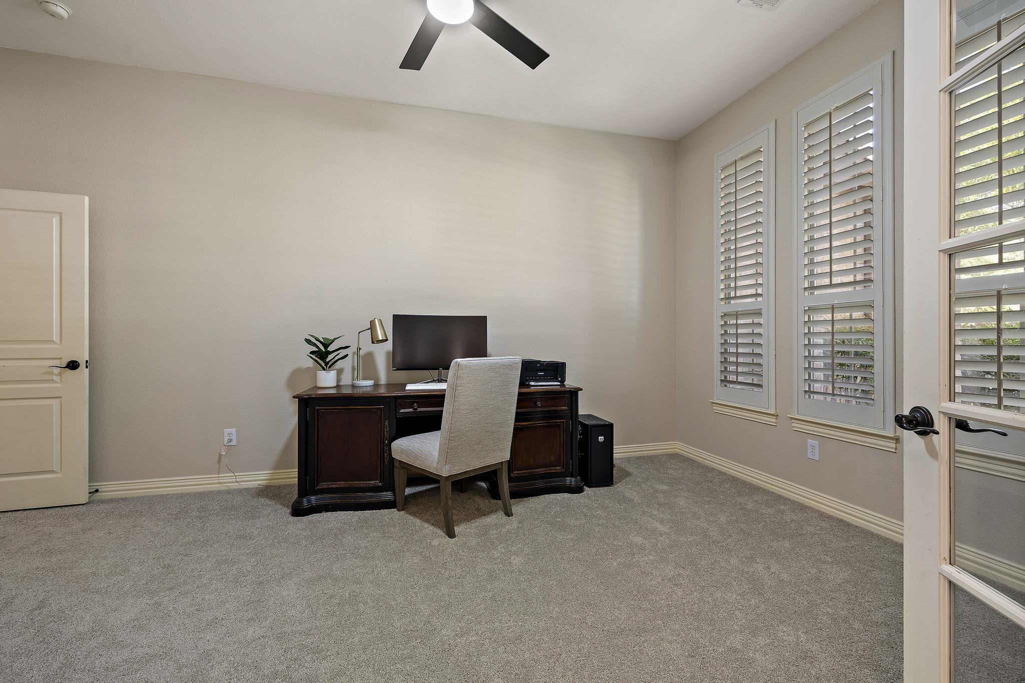 2237 Hamlet Cir Property Photo 7