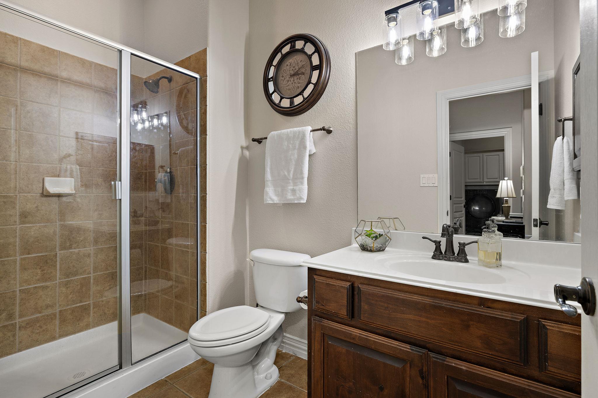 2237 Hamlet Cir Property Photo 9