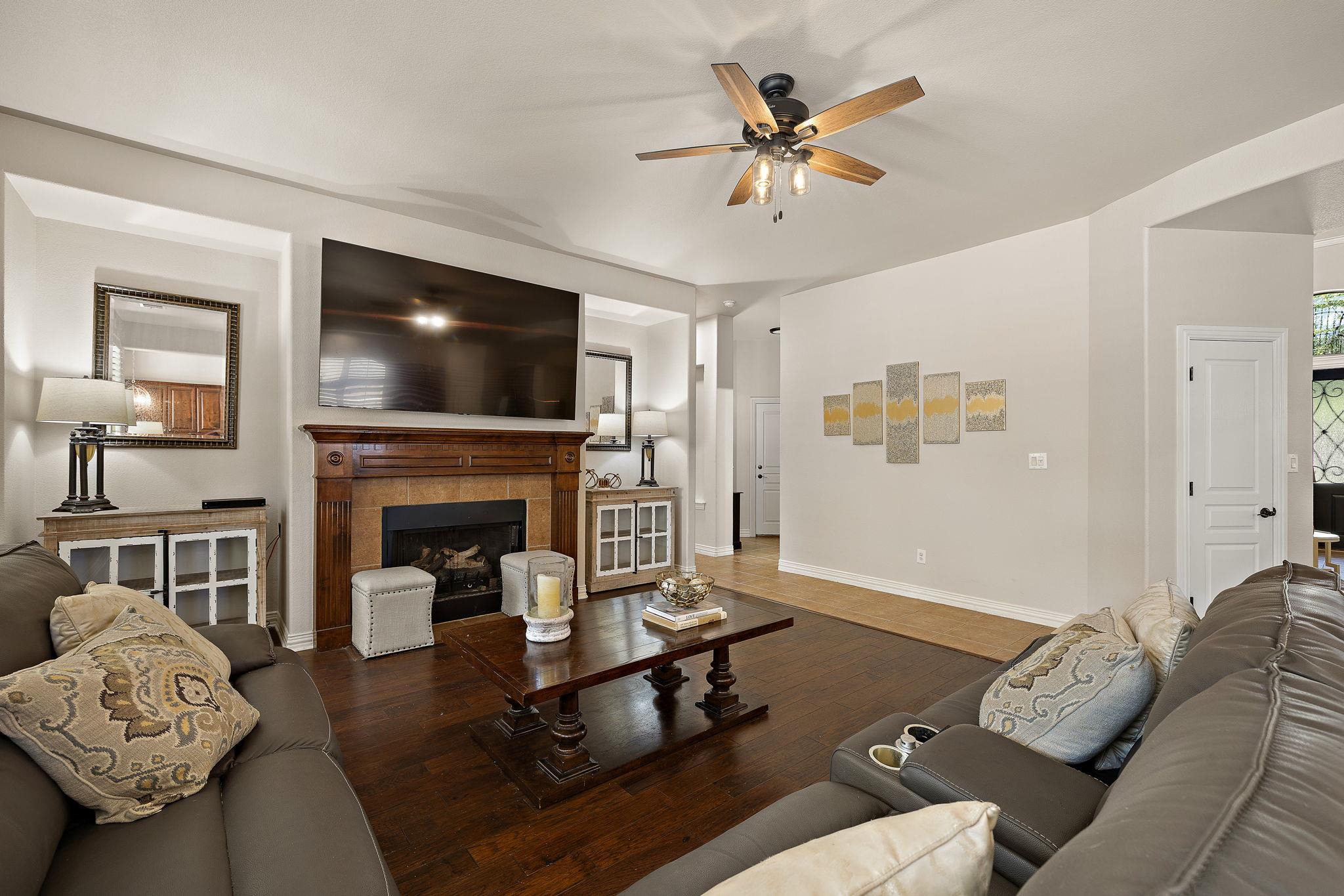 2237 Hamlet Cir Property Photo 12