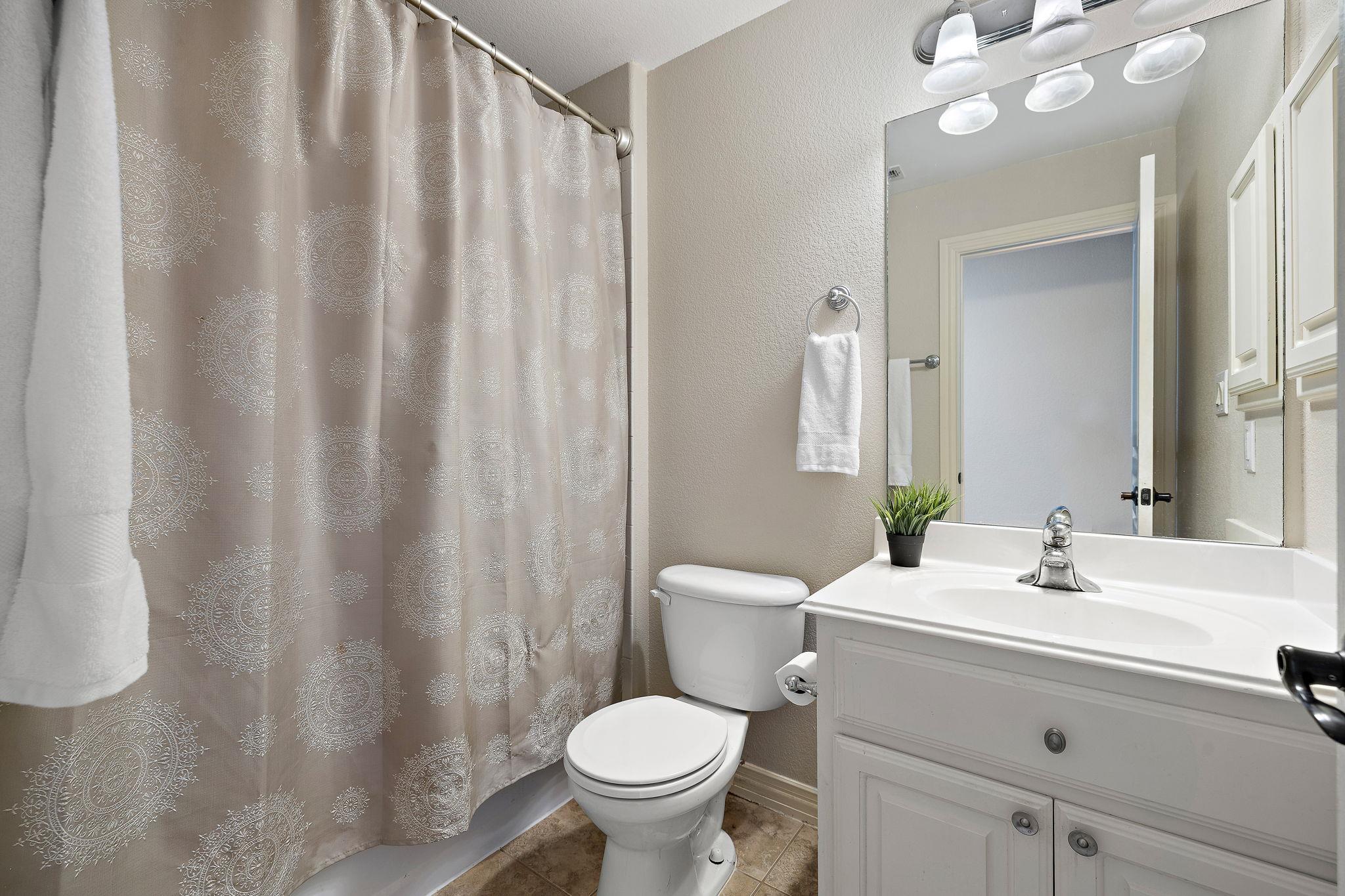 2237 Hamlet Cir Property Photo 26