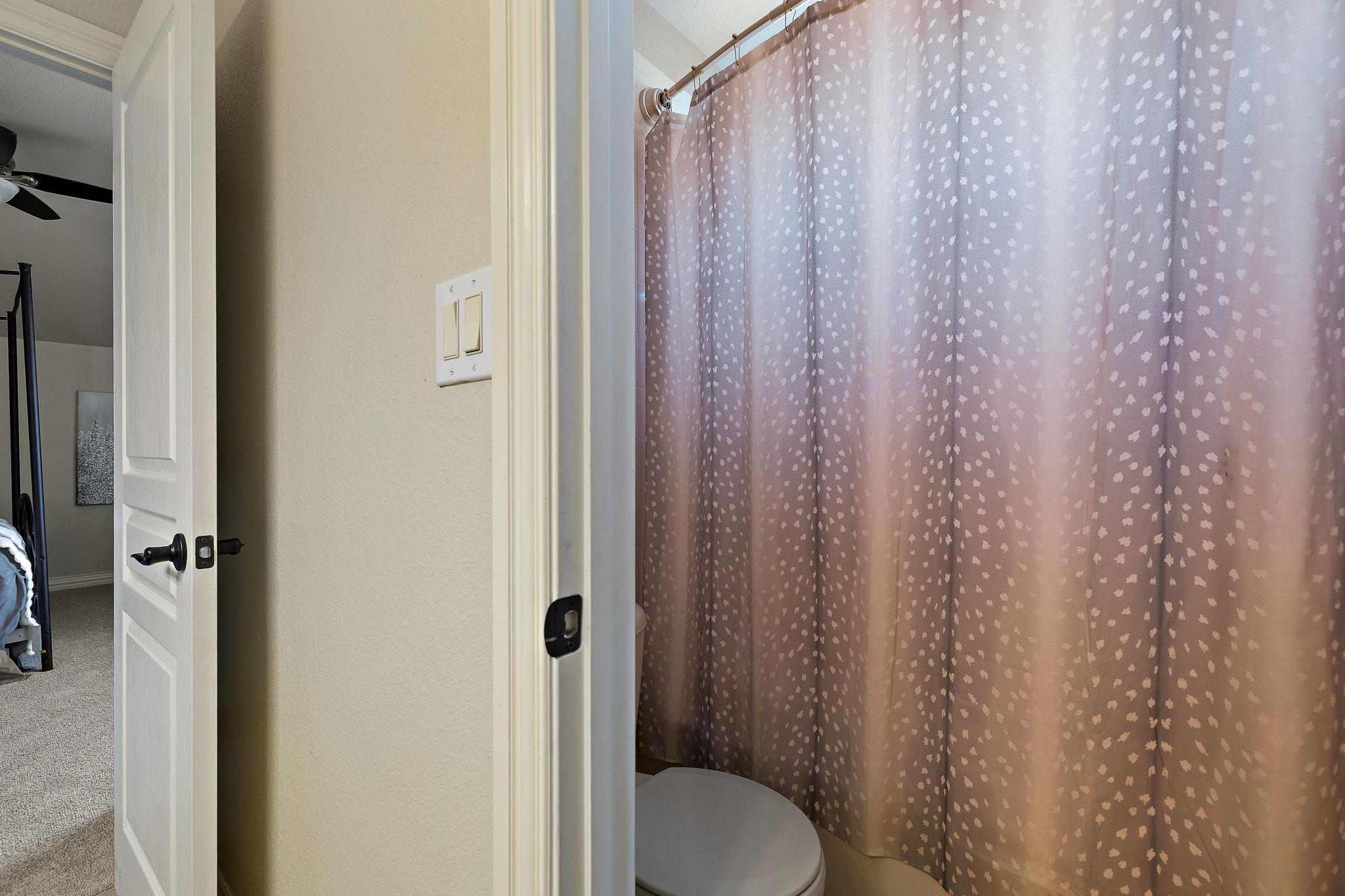 2237 Hamlet Cir Property Photo 29