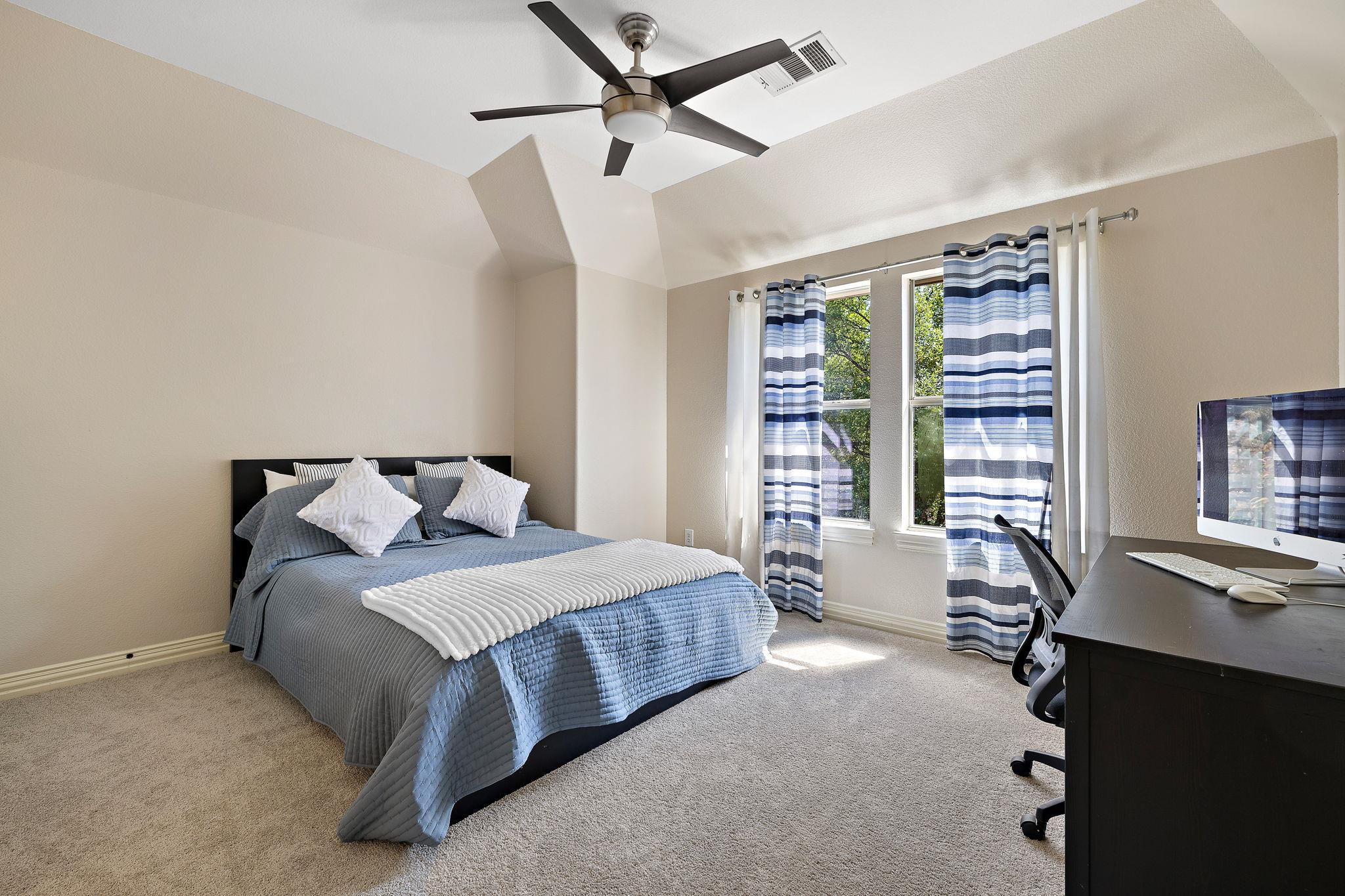 2237 Hamlet Cir Property Photo 30
