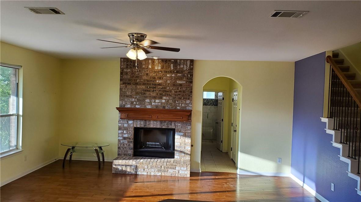 9421 Lisi Anne Dr Property Photo 4