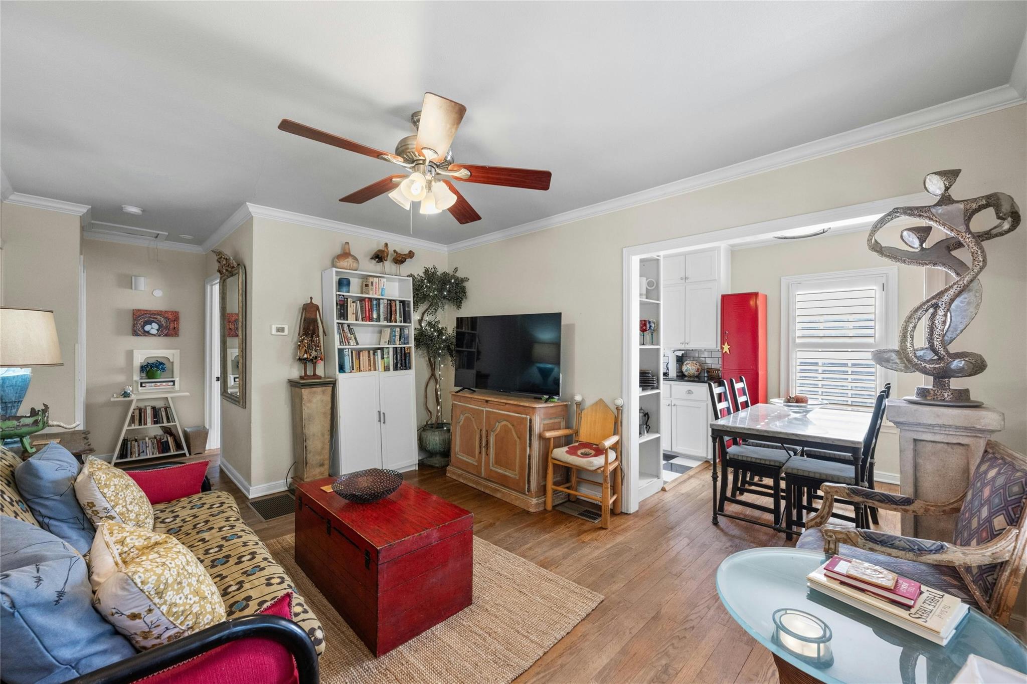2021 Travis Heights Blvd #1002 Property Photo 8