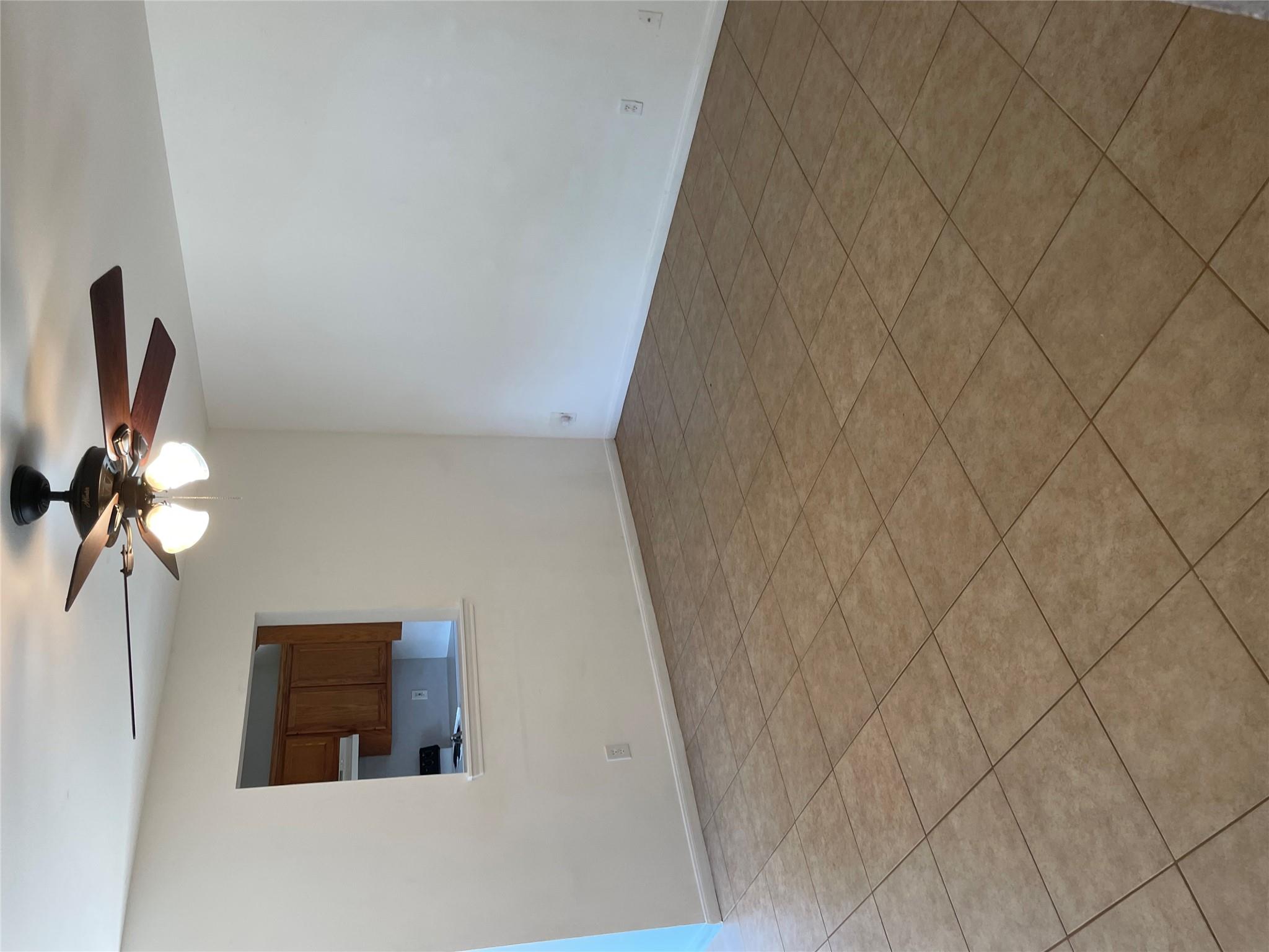 105 Axis Deer Trl #a Property Photo 3