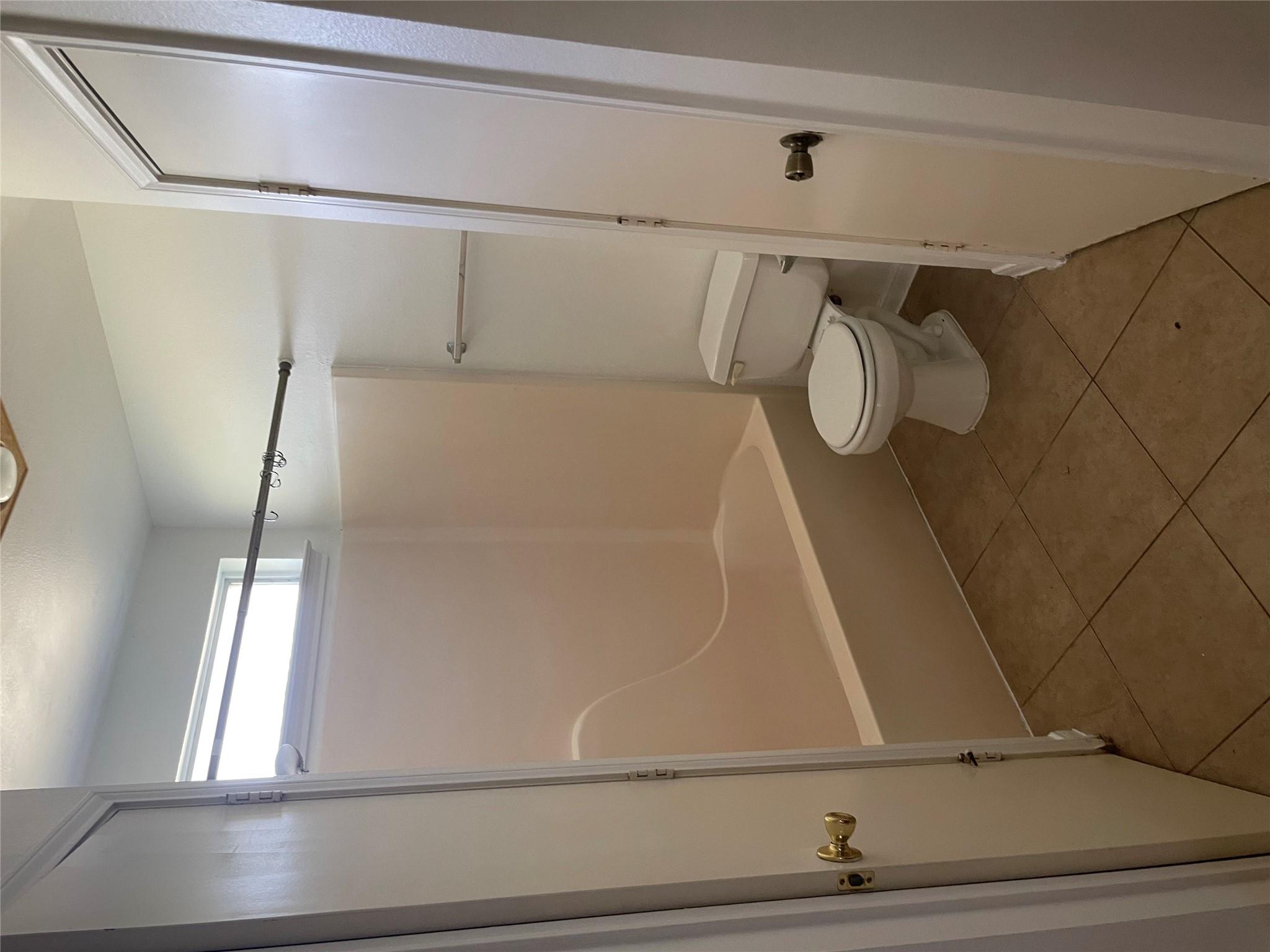 105 Axis Deer Trl #a Property Photo 9