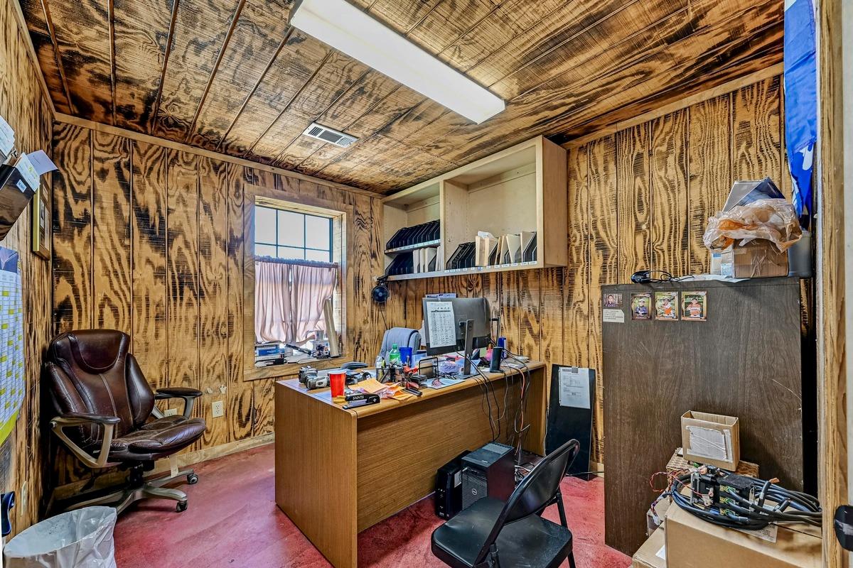 14550 Rr 2338 None Property Photo 12