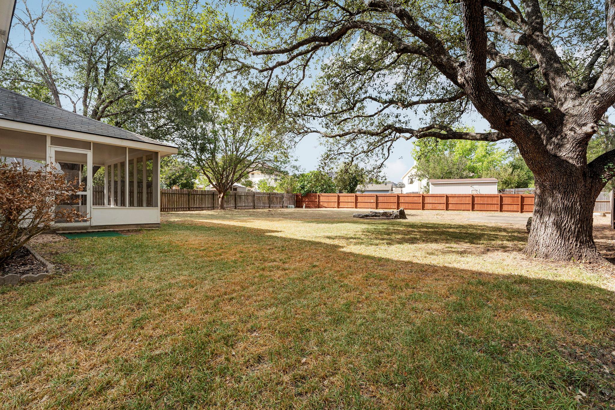 5606 Kayview Dr Property Photo 2