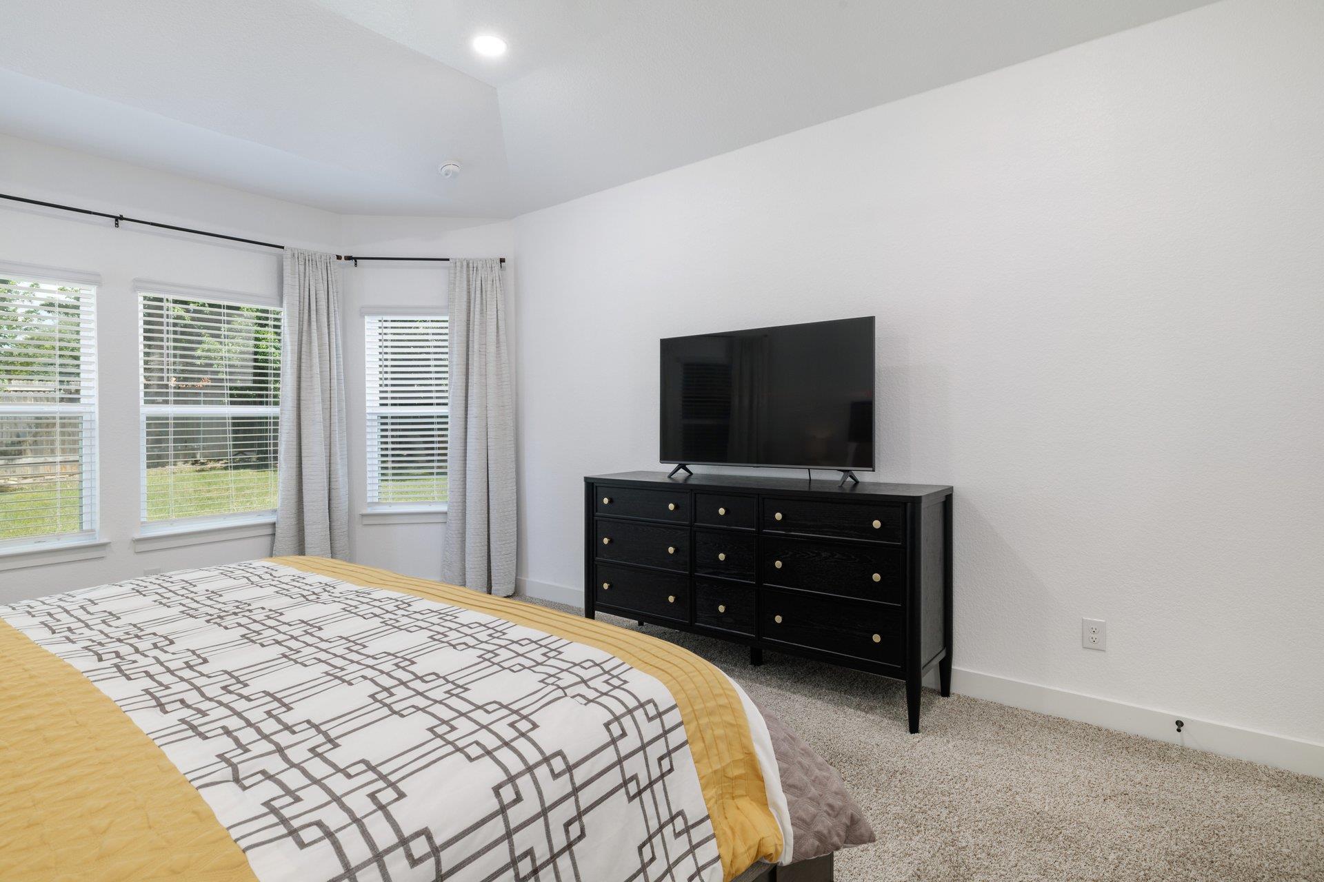 105 Greenspire Downs Dr Property Photo 17