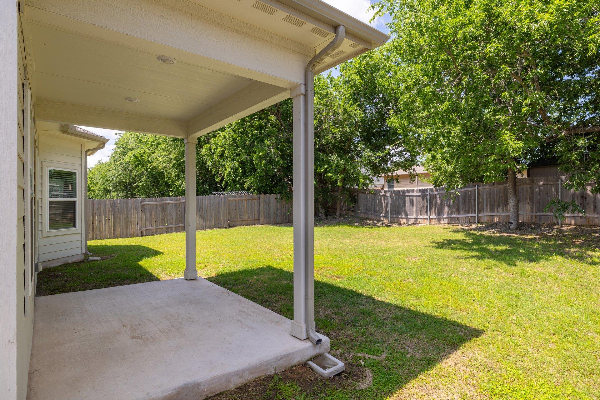 105 Greenspire Downs Dr Property Photo 30