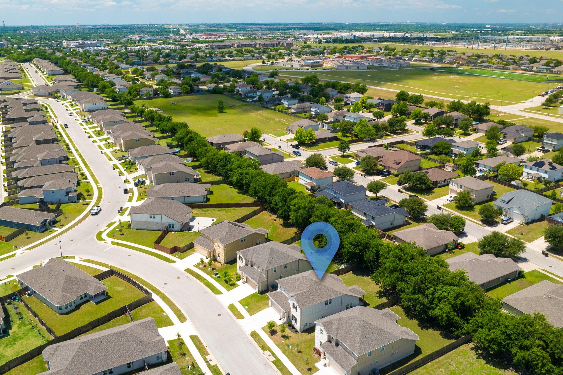 105 Greenspire Downs Dr Property Photo 34
