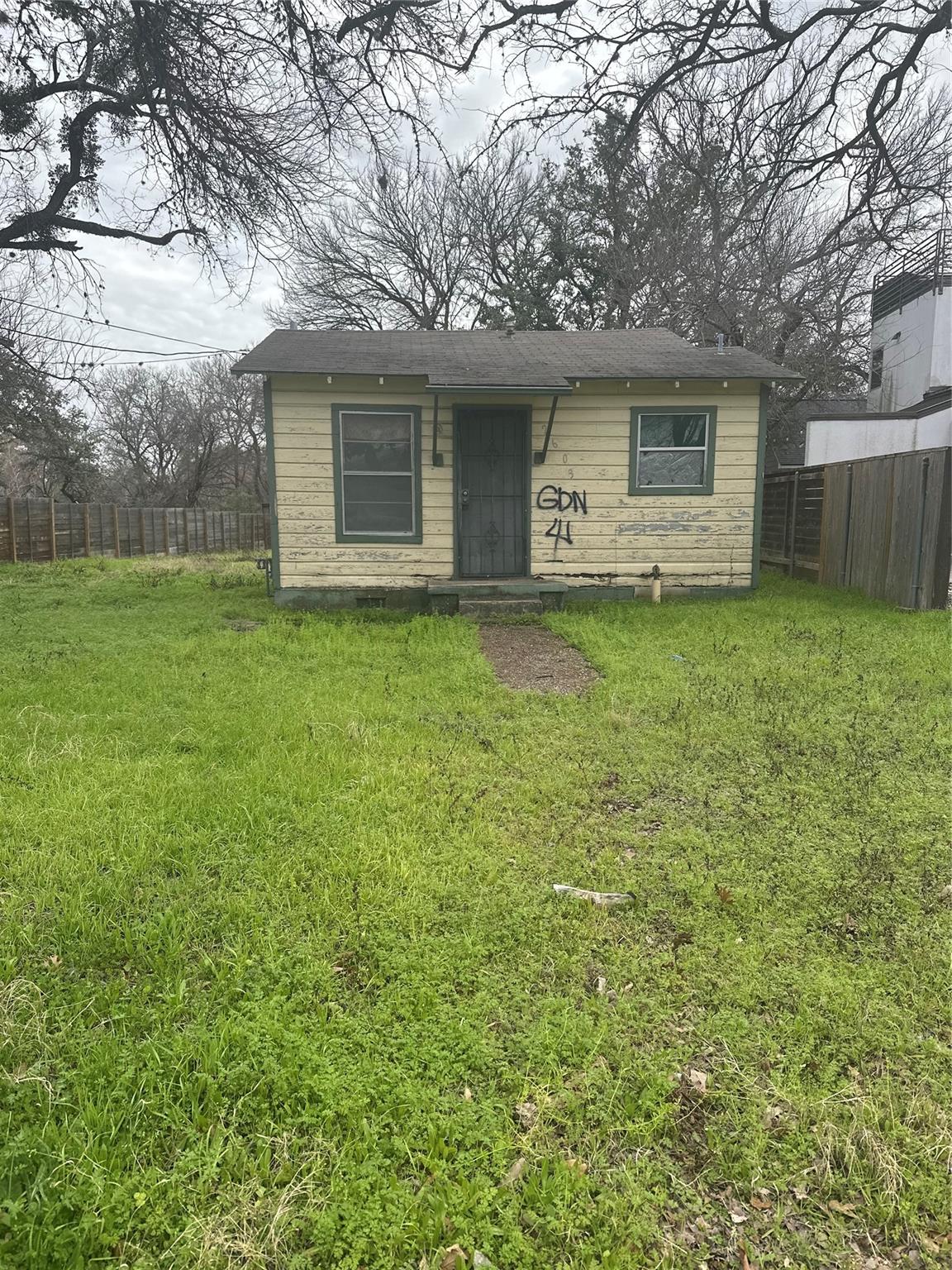 2603 Sol Wilson Ave Property Photo