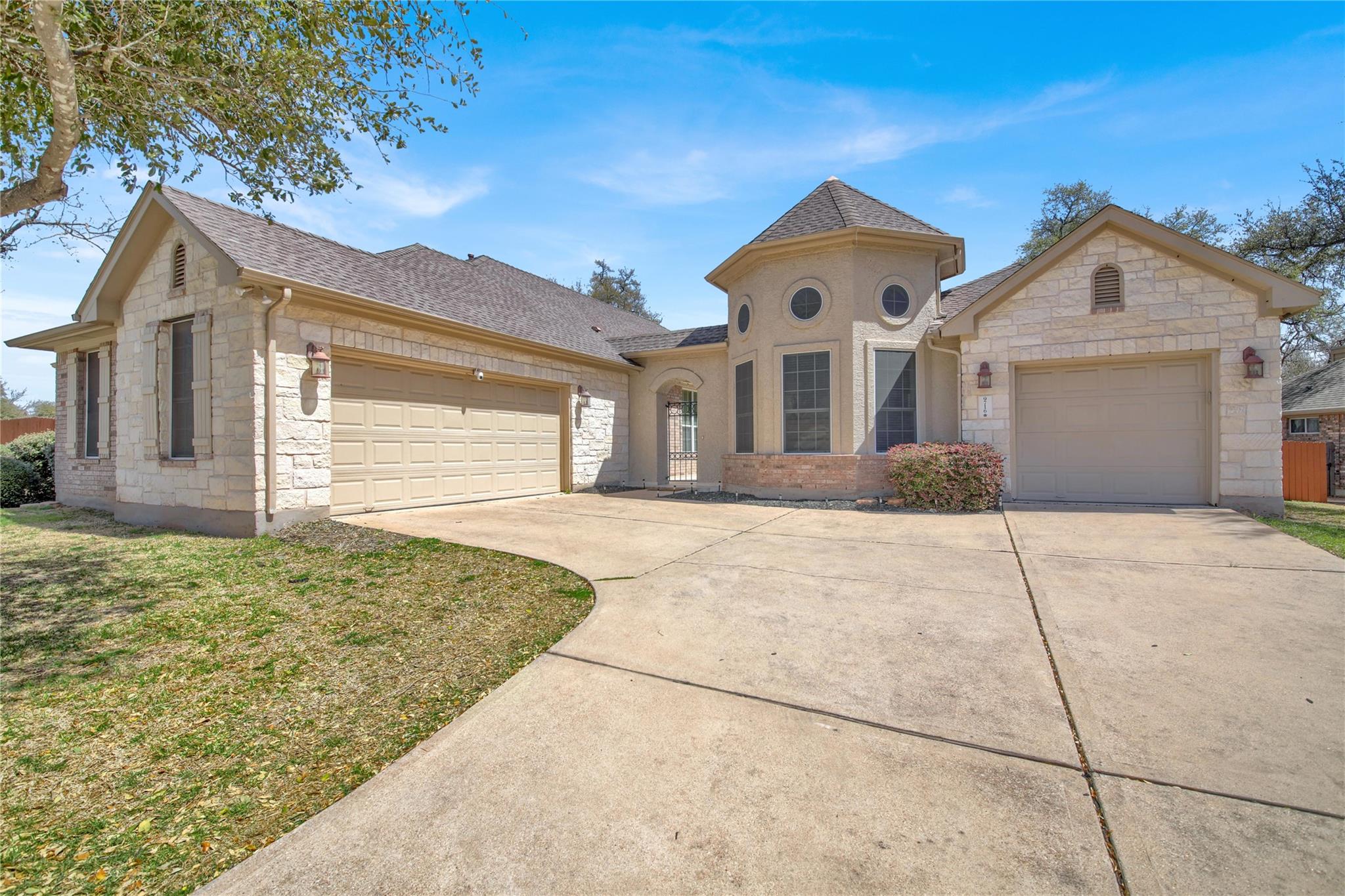 9716 Spanish Wells Dr Property Photo