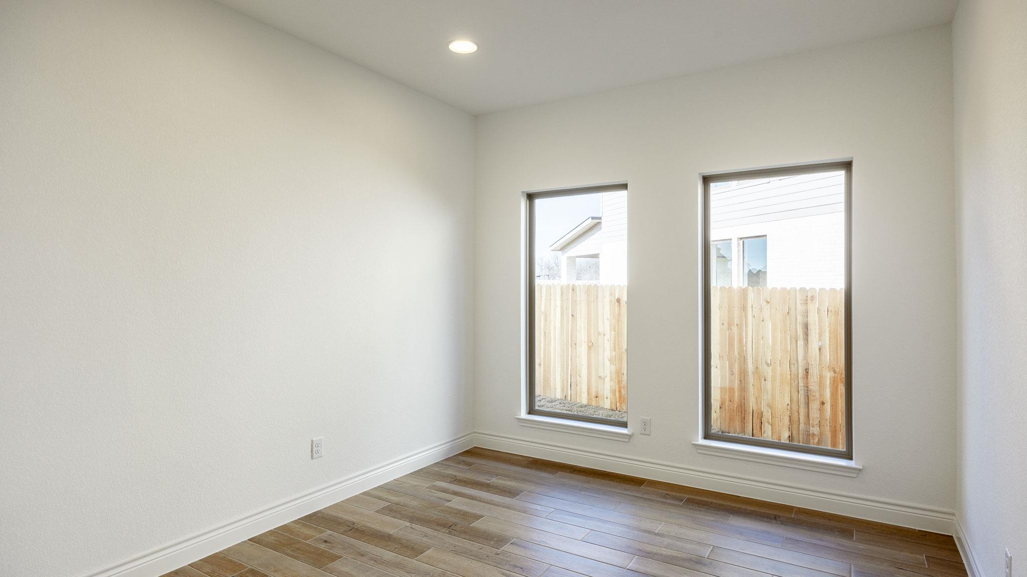 125 Menlo Bnd Property Photo 9
