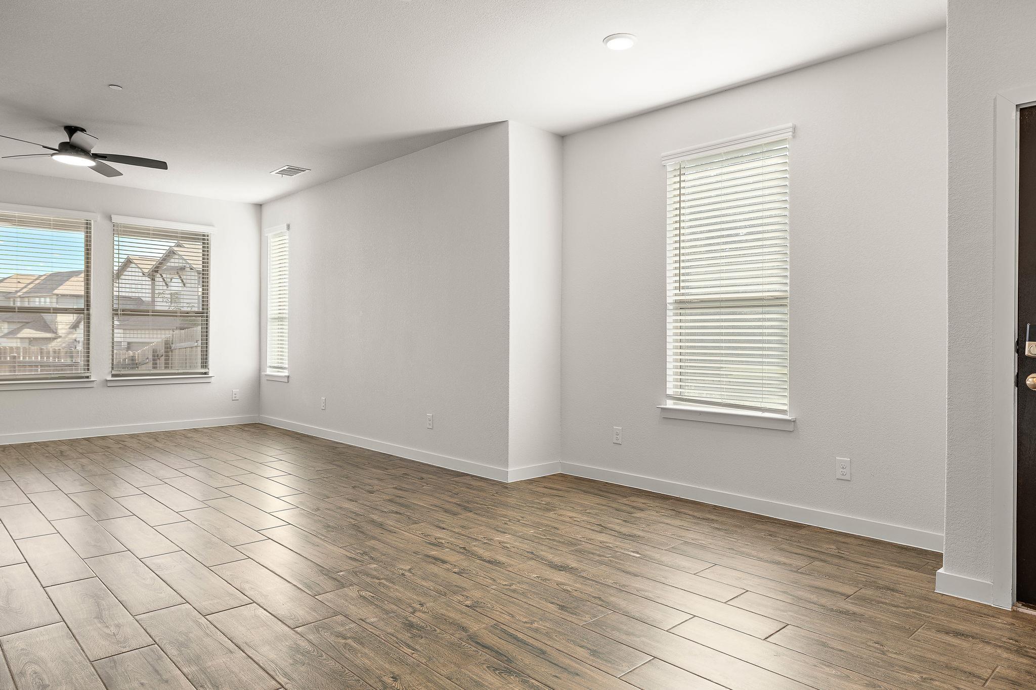 2500 Forest Creek Dr #201 Property Photo 8