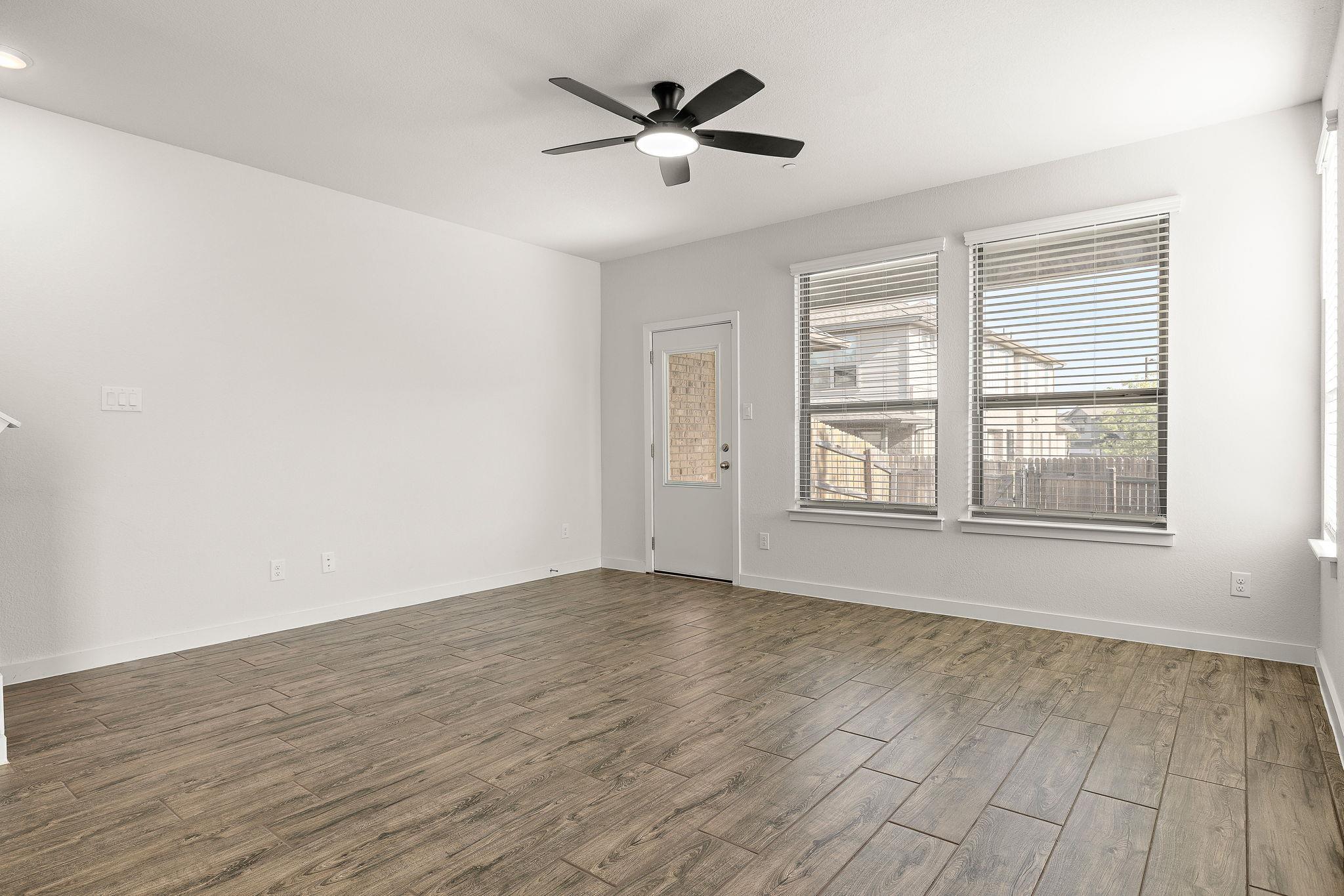2500 Forest Creek Dr #201 Property Photo 9