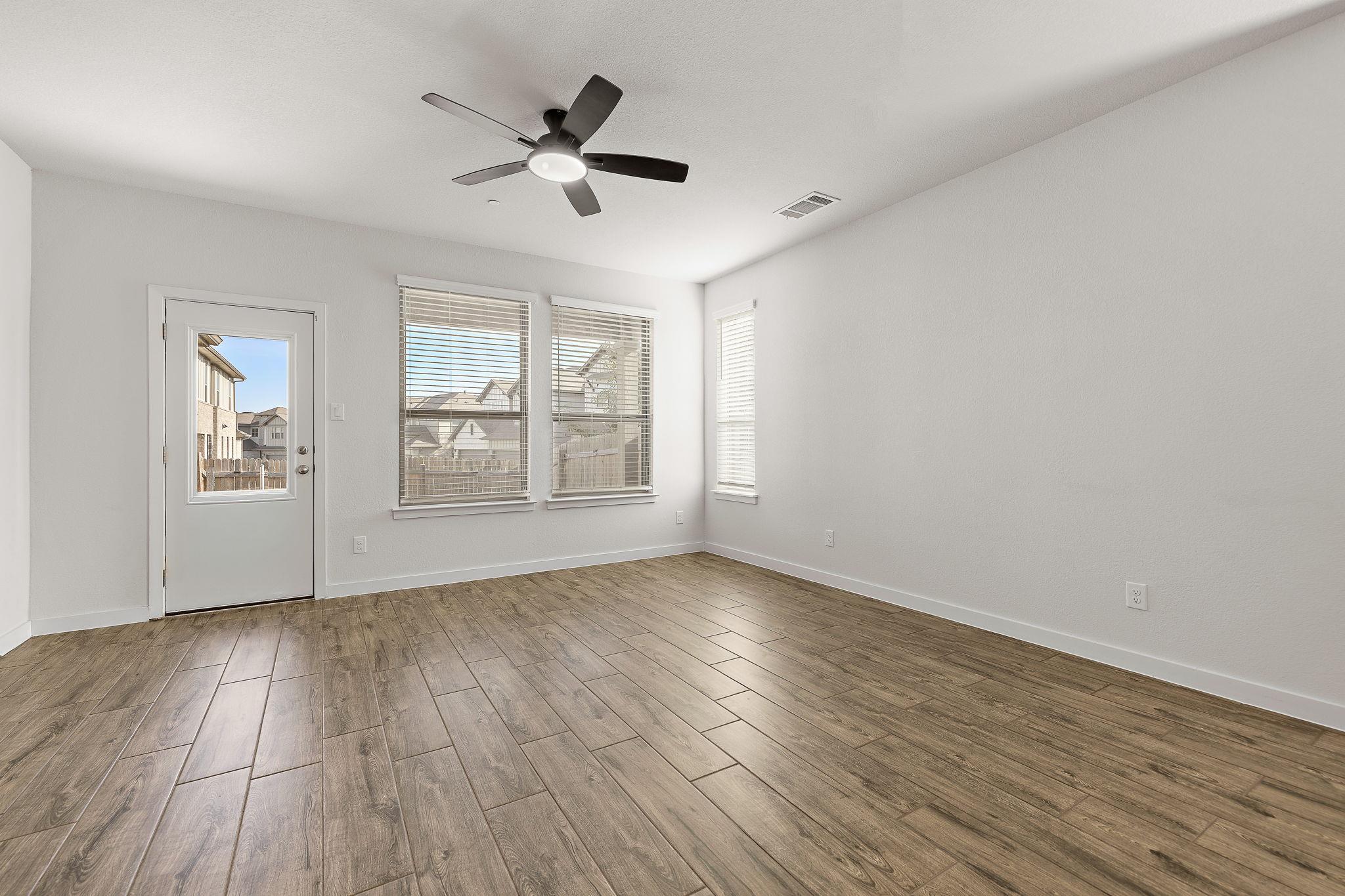 2500 Forest Creek Dr #201 Property Photo 10