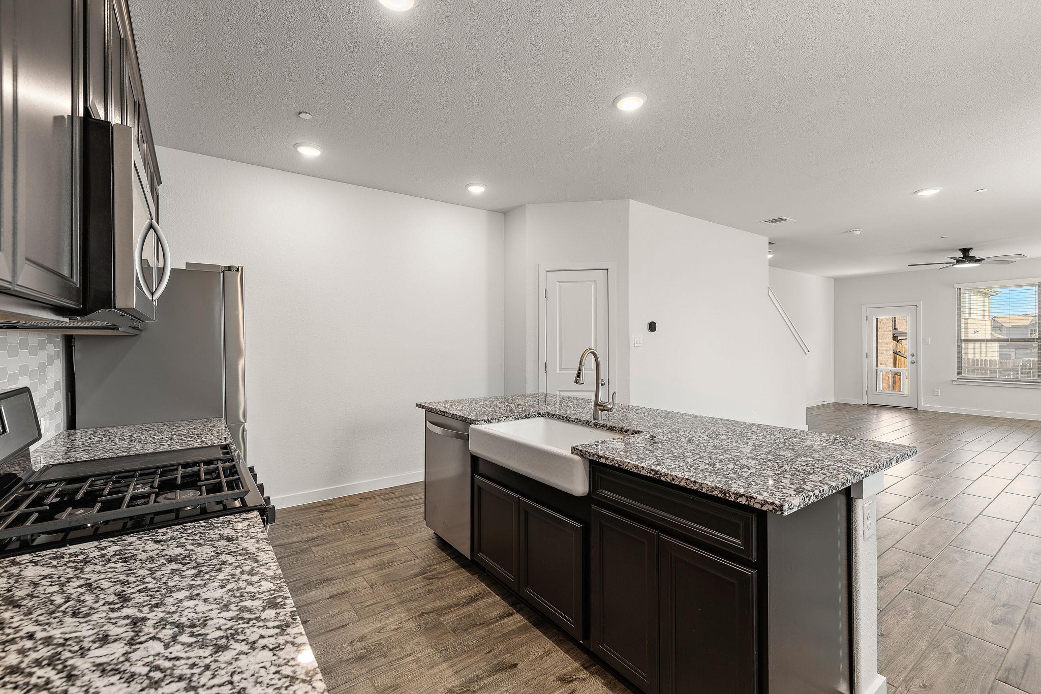 2500 Forest Creek Dr #201 Property Photo 11