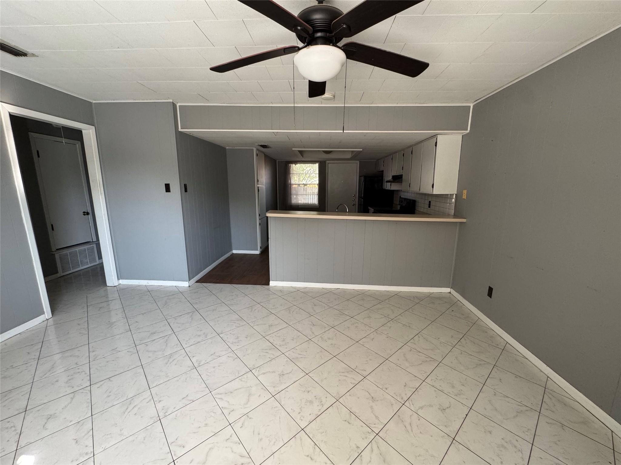 2745 Maple Tree Rd Property Photo 6