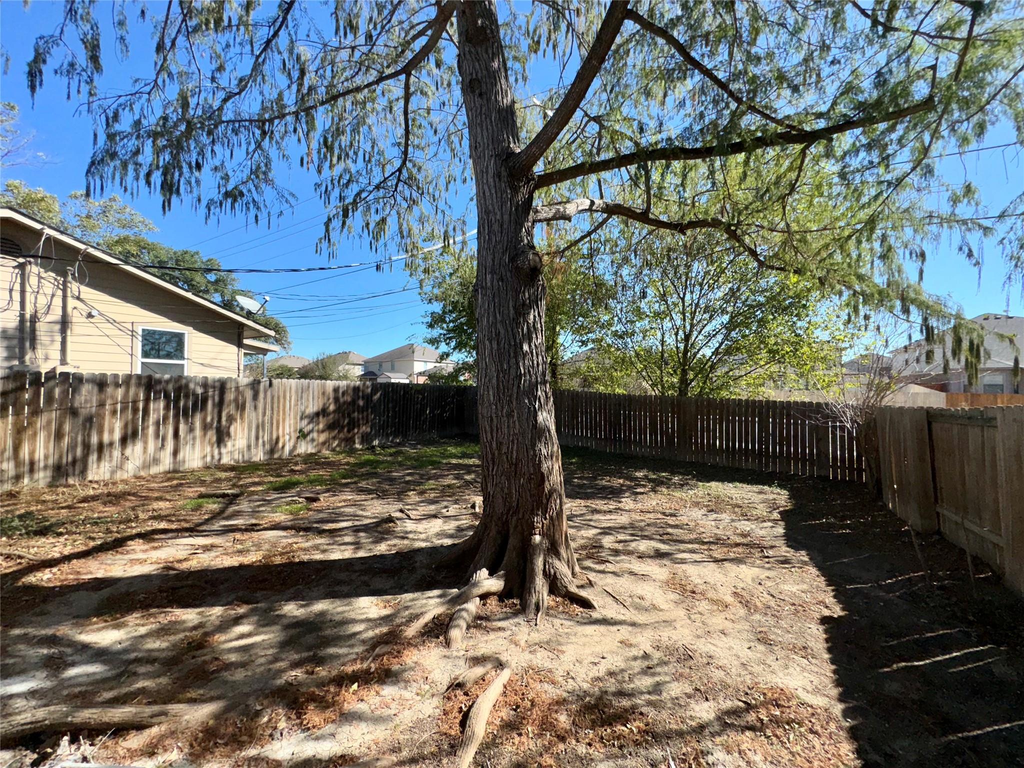 2745 Maple Tree Rd Property Photo 24