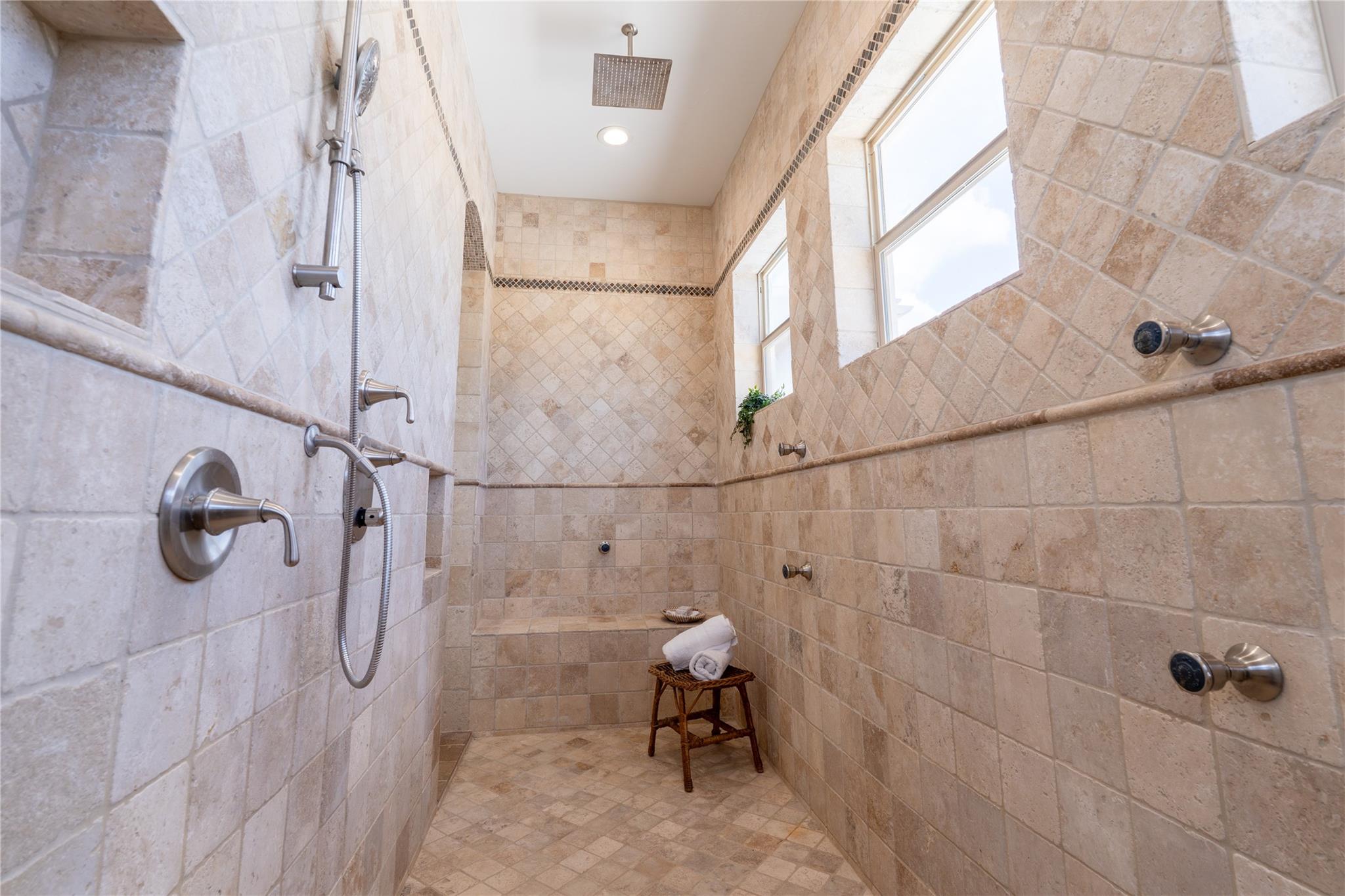 724 Chama Trce Property Photo 17