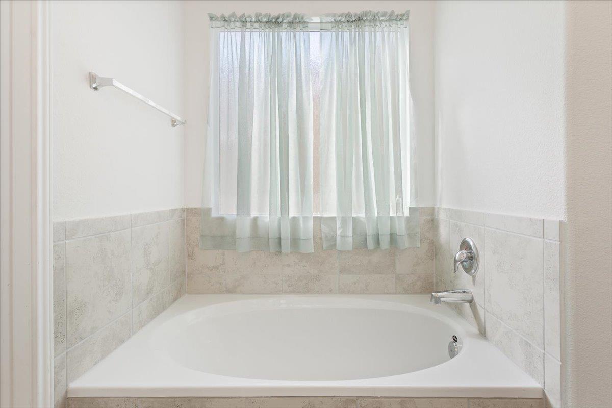 301 Majestic Cedar Ct Property Photo 16