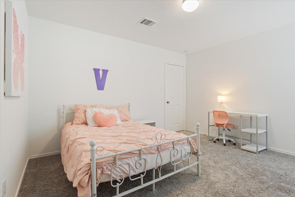 301 Majestic Cedar Ct Property Photo 18