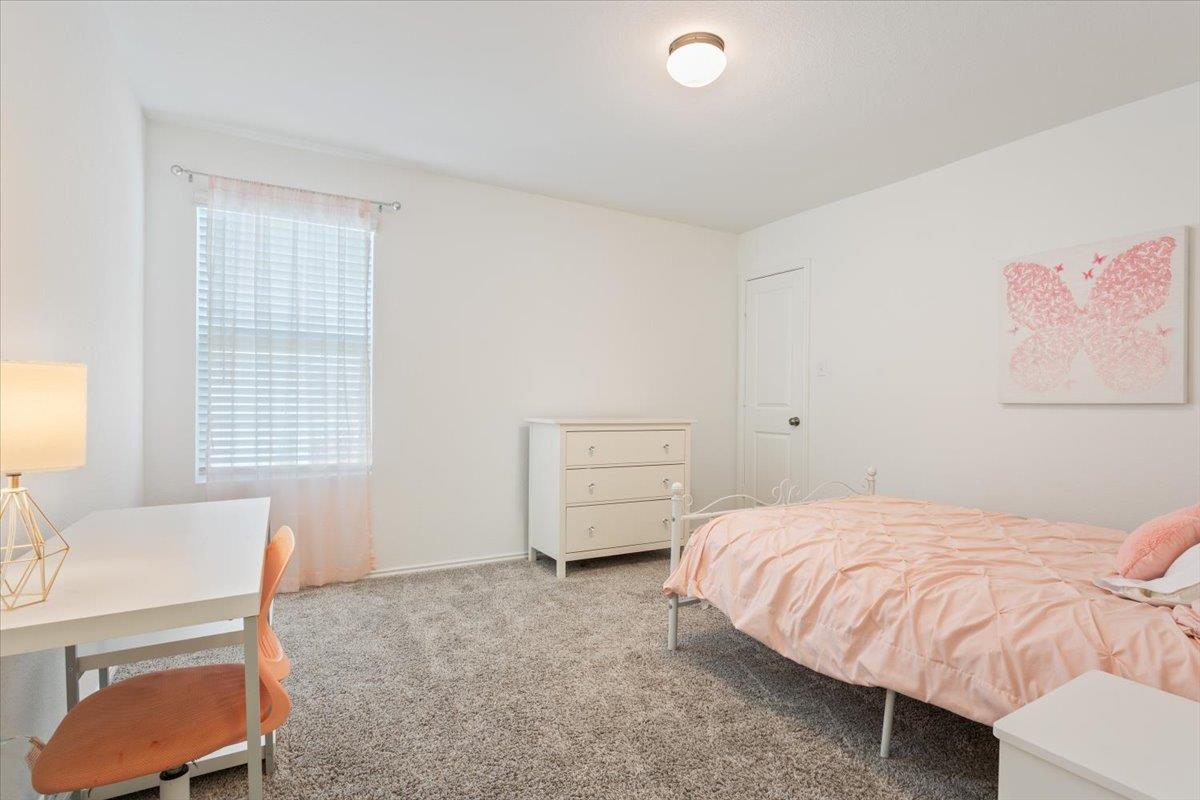 301 Majestic Cedar Ct Property Photo 19