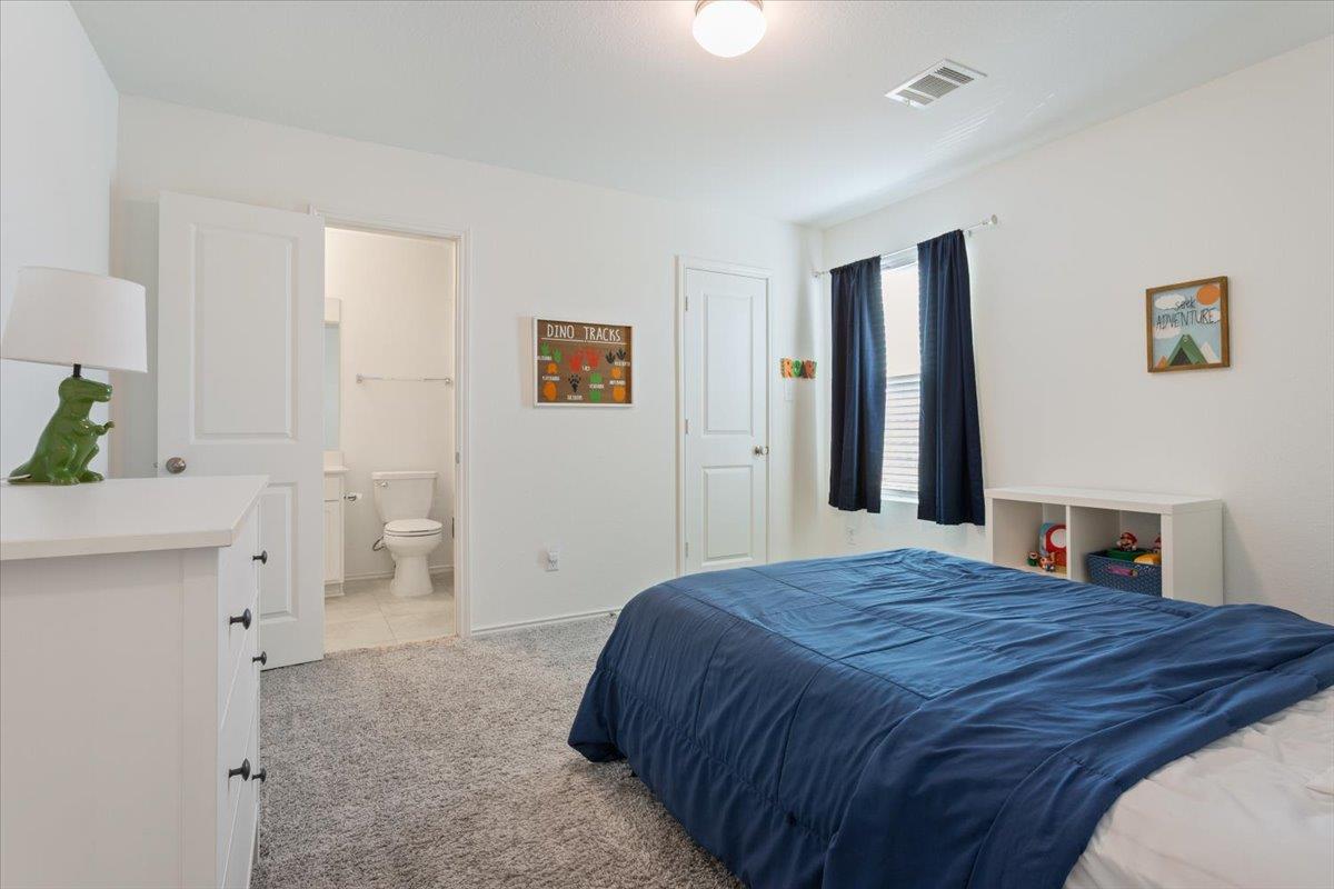 301 Majestic Cedar Ct Property Photo 22