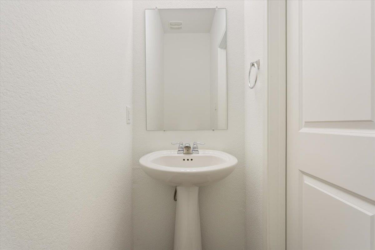 301 Majestic Cedar Ct Property Photo 28