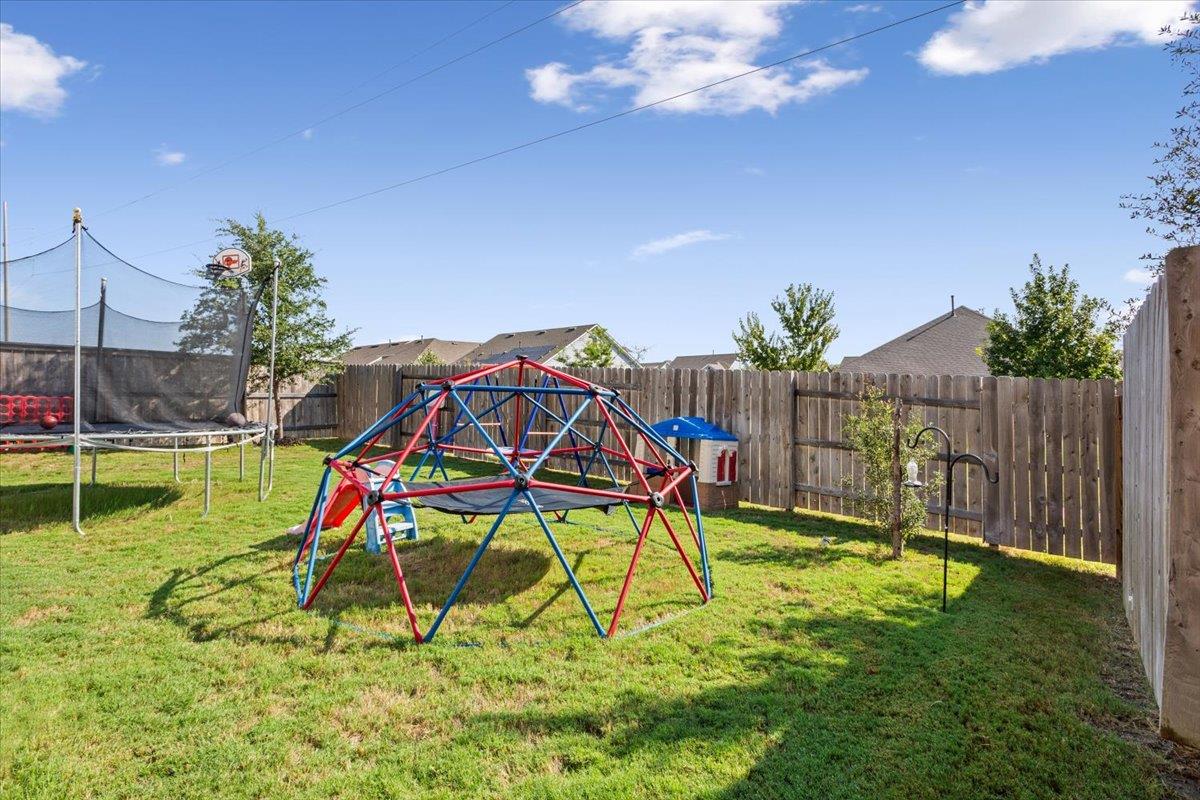 301 Majestic Cedar Ct Property Photo 31