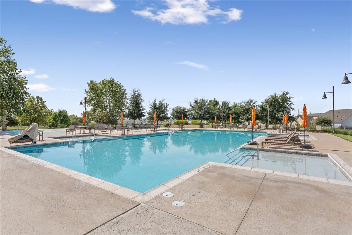 301 Majestic Cedar Ct Property Photo 36