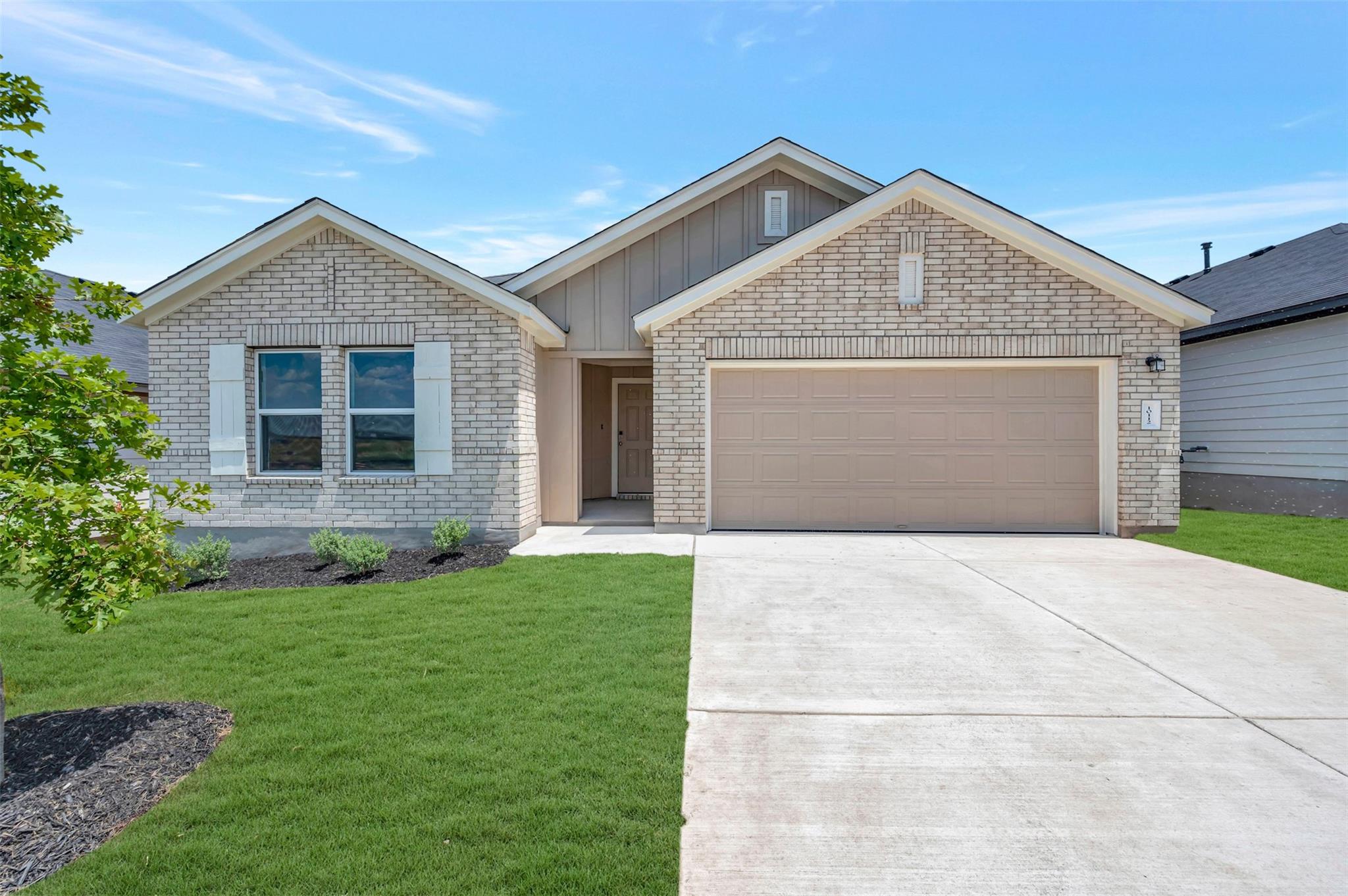10112 Majestic Hawk Way Property Photo 1